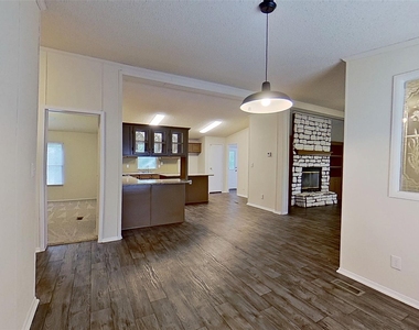 100 County Road 194 - Photo Thumbnail 5