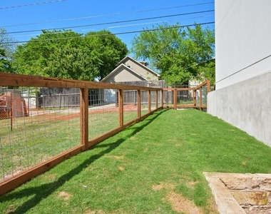 2002 E 7th St - Photo Thumbnail 25
