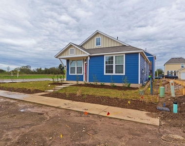335 Rachel St - Photo Thumbnail 5