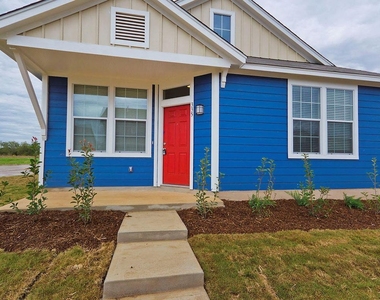 335 Rachel St - Photo Thumbnail 6
