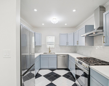 1205 Alta Vista Ave - Photo Thumbnail 6