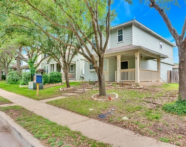 2212 Melissa Oaks Ln - Photo Thumbnail 2