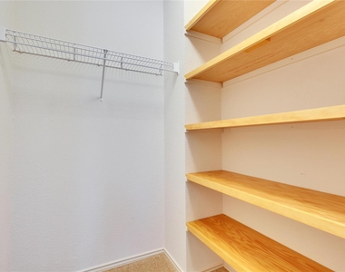 2212 Melissa Oaks Ln - Photo Thumbnail 22