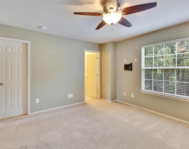2212 Melissa Oaks Ln - Photo Thumbnail 24