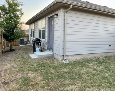 14013 Heywood Dr - Photo Thumbnail 30