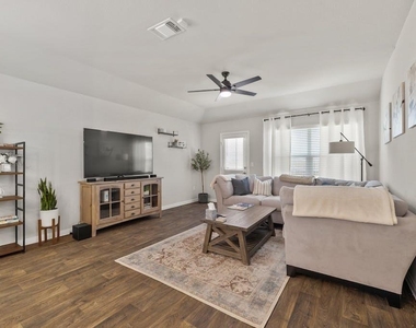 14013 Heywood Dr - Photo Thumbnail 16