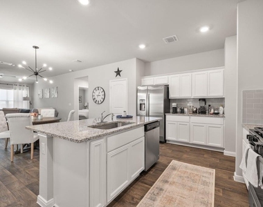 14013 Heywood Dr - Photo Thumbnail 13
