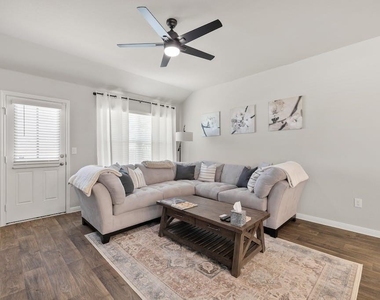 14013 Heywood Dr - Photo Thumbnail 14