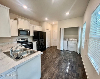 294 Aralia Lane - Photo Thumbnail 10