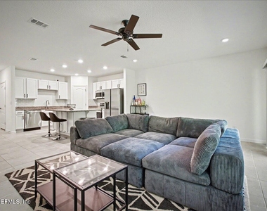 3231 Penny Cove Lane - Photo Thumbnail 10