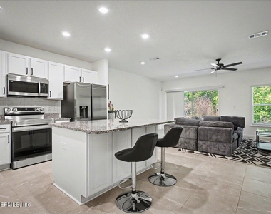 3231 Penny Cove Lane - Photo Thumbnail 2