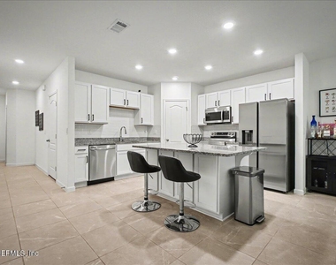 3231 Penny Cove Lane - Photo Thumbnail 5
