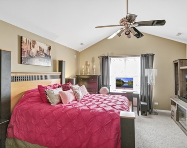 1263 Tamarack Drive - Photo Thumbnail 17