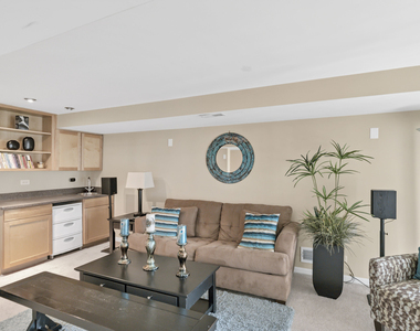 1263 Tamarack Drive - Photo Thumbnail 29