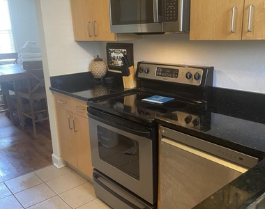 319 1st Avenue N - Photo Thumbnail 16