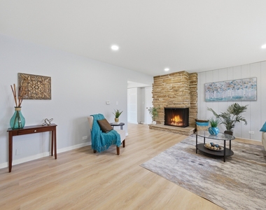 593 Bristol Lane - Photo Thumbnail 10