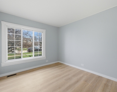 593 Bristol Lane - Photo Thumbnail 19