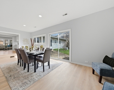 593 Bristol Lane - Photo Thumbnail 5