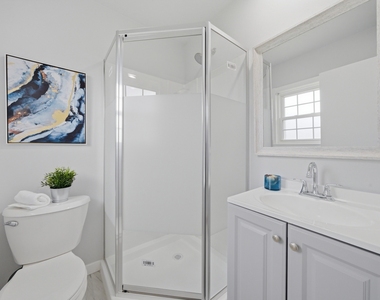 593 Bristol Lane - Photo Thumbnail 18