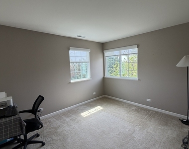 10097 Cummings Street - Photo Thumbnail 12