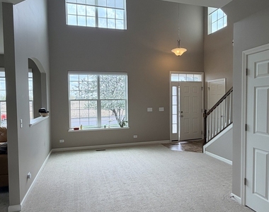 10097 Cummings Street - Photo Thumbnail 3