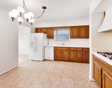 8840 Keeler Avenue - Photo Thumbnail 5