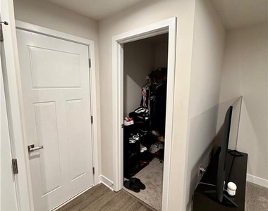 2000 Fortuna Street - Photo Thumbnail 6