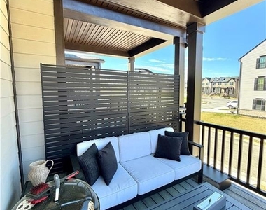 2000 Fortuna Street - Photo Thumbnail 9