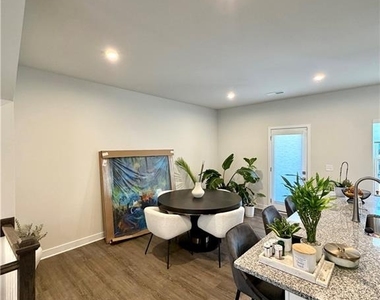 2000 Fortuna Street - Photo Thumbnail 20