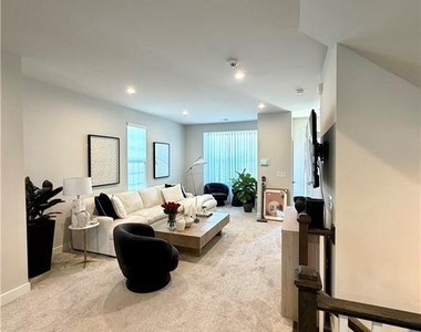 2000 Fortuna Street - Photo Thumbnail 22