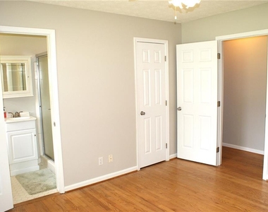 6725 Ridge Moore Drive - Photo Thumbnail 17