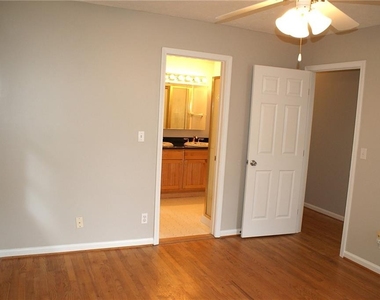 6725 Ridge Moore Drive - Photo Thumbnail 8