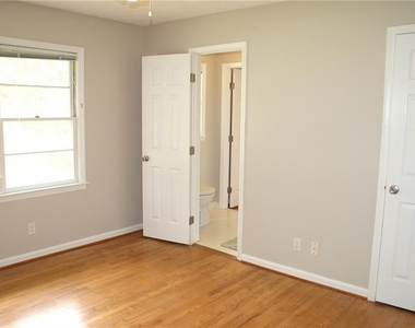 6725 Ridge Moore Drive - Photo Thumbnail 16