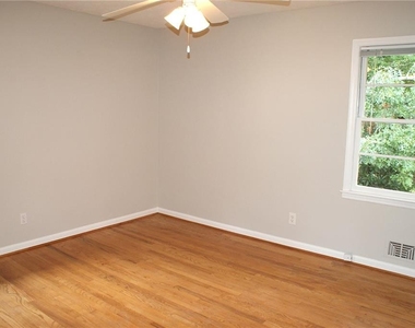 6725 Ridge Moore Drive - Photo Thumbnail 9