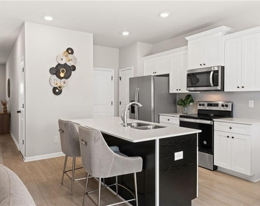 2538 Polaris Way Sw - Photo Thumbnail 6