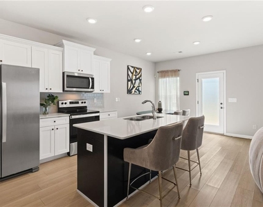 2538 Polaris Way Sw - Photo Thumbnail 5