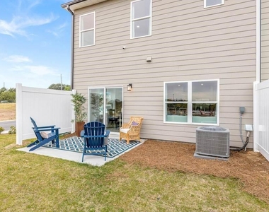 98 Toter Trace - Photo Thumbnail 5
