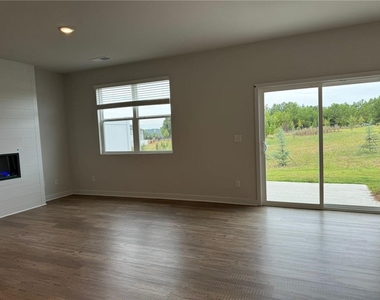 98 Toter Trace - Photo Thumbnail 13