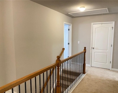 1664 Oakbrook Lake Drive - Photo Thumbnail 20
