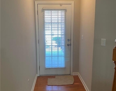 1664 Oakbrook Lake Drive - Photo Thumbnail 3