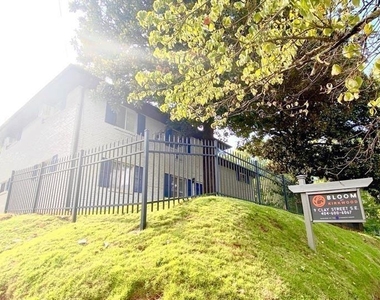 9 Clay Street - Photo Thumbnail 1