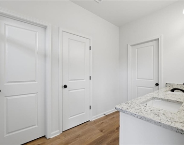 299 Summit View Lane - Photo Thumbnail 23