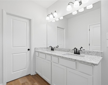 299 Summit View Lane - Photo Thumbnail 24