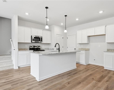 299 Summit View Lane - Photo Thumbnail 4