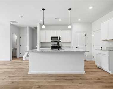299 Summit View Lane - Photo Thumbnail 2
