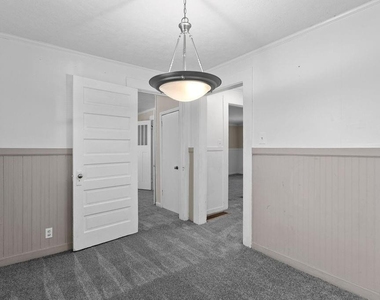 1742 Ware Avenue - Photo Thumbnail 8
