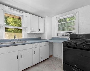 1742 Ware Avenue - Photo Thumbnail 13