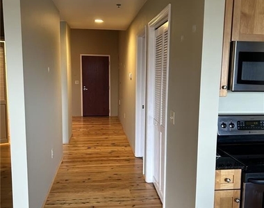 6105 Blue Stone Road - Photo Thumbnail 5