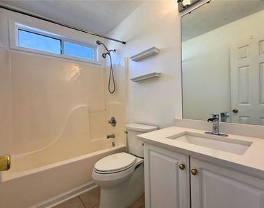 2029 Manor Oak Lane - Photo Thumbnail 18