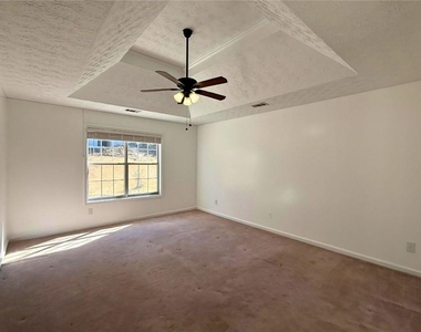 2029 Manor Oak Lane - Photo Thumbnail 17